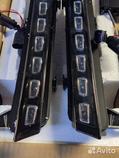 Дхо поворотник бампера бегущий Audi Q7 4L дорест