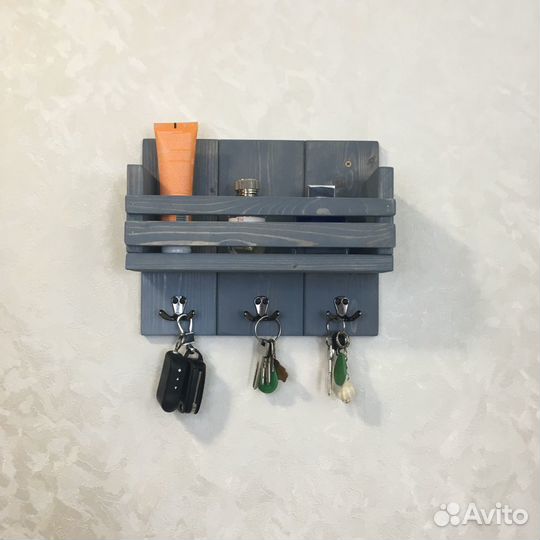 Ключница настенная деревянная