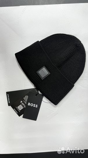 Boss зимняя шапка с табличкой логотипа