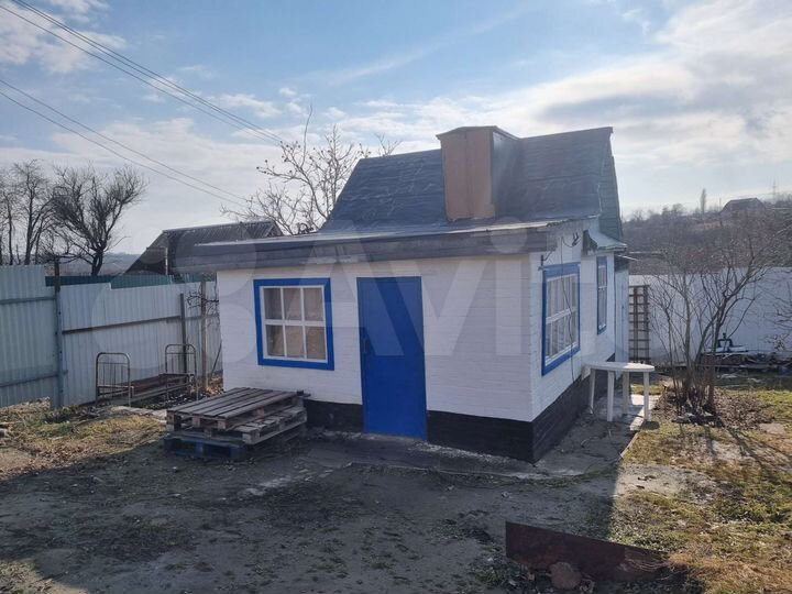 Дача 20 м² на участке 6 сот.