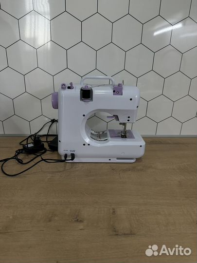 Мини-швейная машина Zogift, 7,2 Вт, 12 стежков