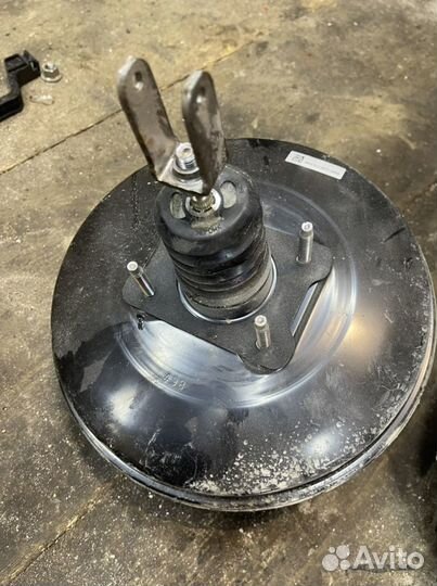 Вакуумный усилитель тормозов Toyota Camry 50