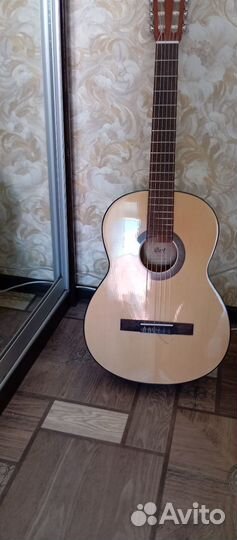 Классическая гитара cort