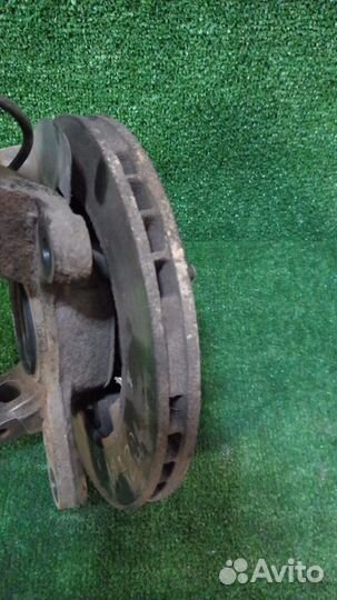 Кулак поворотный Mazda Familia,левый передний BJ8W