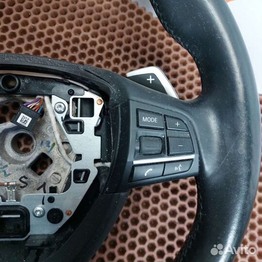 Руль BMW f10 m sport с лепестками без обогрева