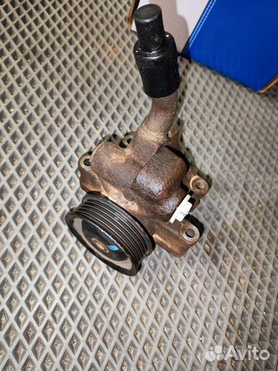 Насос гур для Ford fusion/fiesta