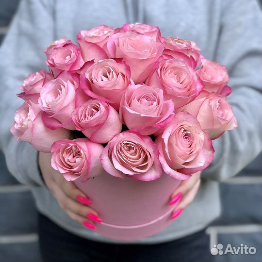 Розы в шляпной