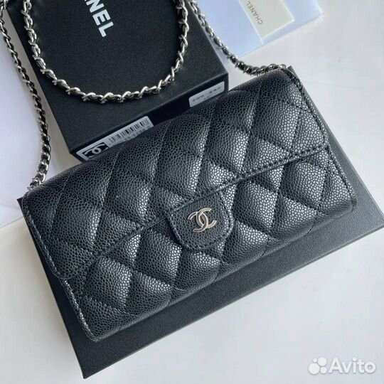 Новинки Chanel клатчи