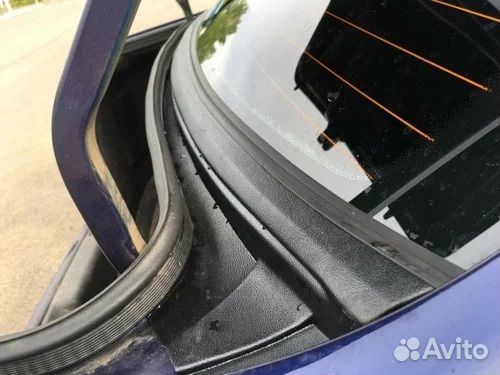 Накладка/жабо в проем заднего стекла Гранта седан