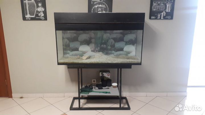 Аквариум на подставке 300 литров