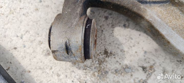 Рычаги передние Форд Эксплорер 2013