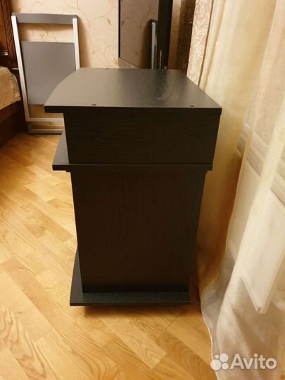 Тумба под телевизор