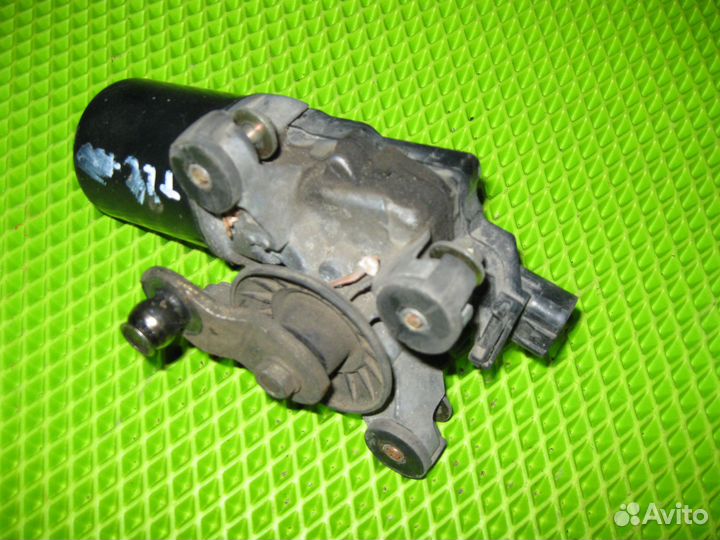 Моторчик стеклоочистителя Toyota lexus