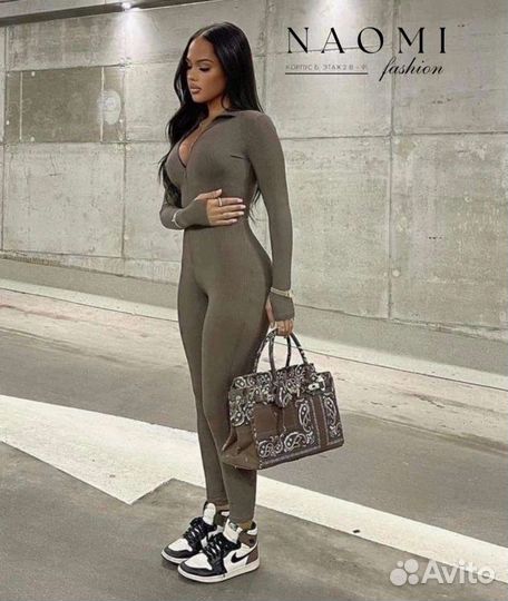 Комбинезон женский