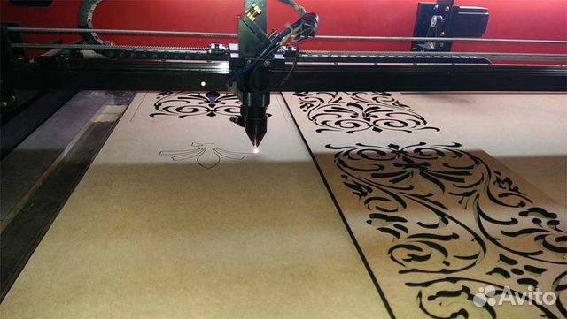 Лазерная резка фанеры, пластика, гравировка