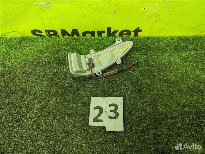 Повторитель в зеркало передний правый Mitsubishi