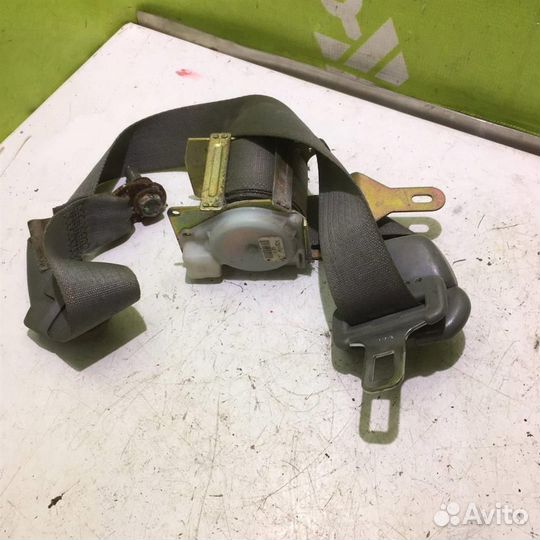 Ремень безопасности Митсубиси Галант 8