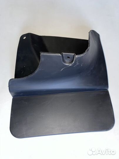 Брызговик задний правый Land Cruiser Prado 120