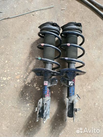 Амортизатор подвески передний Nissan X-Trail T31