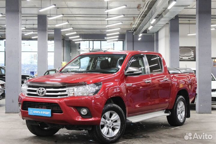 Toyota Hilux 2.8 AT, 2015, 139 000 км