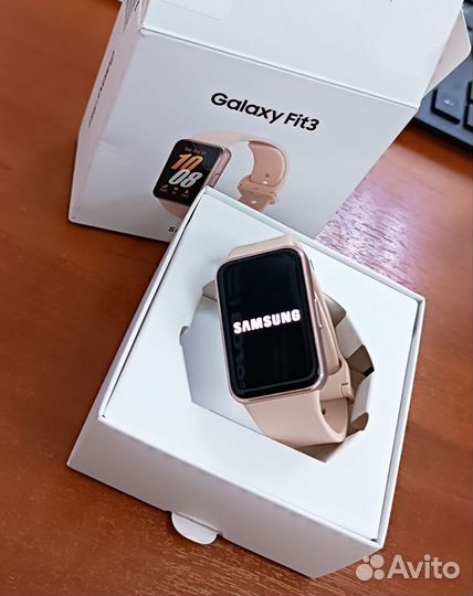 Фитнес браслет Samsung R390 Galaxy pink gold