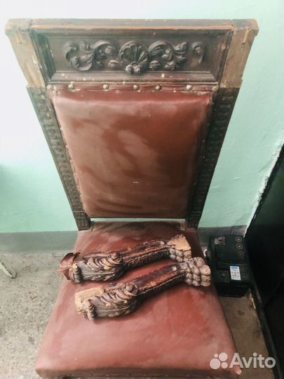 Антикварный стул