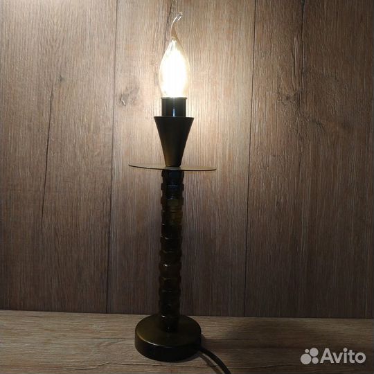 Светильник настольная лампа