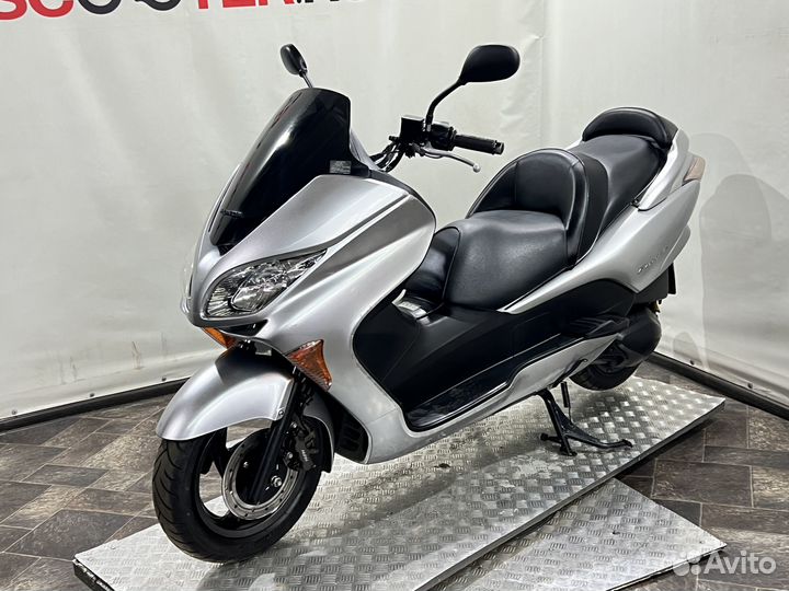 Максискутер Honda Forza 250