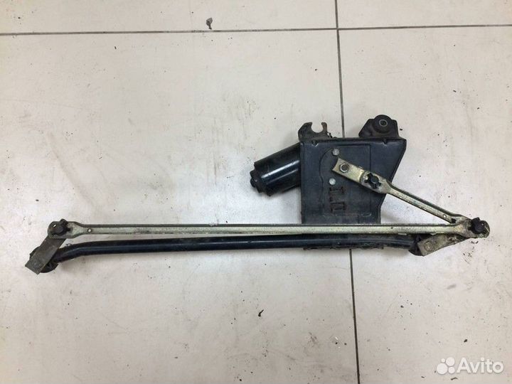 Трапеция стеклоочистителей с моторчиком передняя