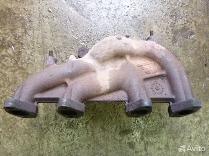 Коллектор выпускной Volkswagen jetta jetta 2006