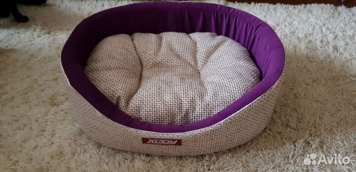 Лежанка для кошек новая