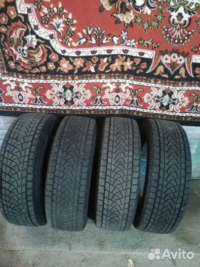 Bridgestone Blizzak Revo GZ 215/65 R16 98S