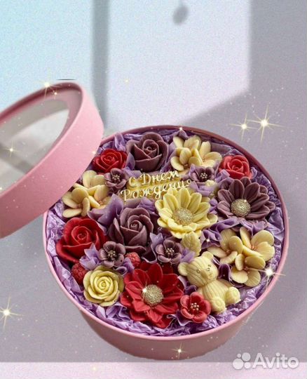 Розы в коробке. Шоколадные букеты. Цветы