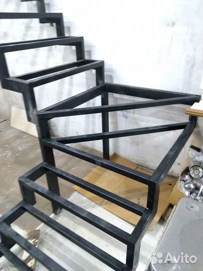 Лестница на второй этаж