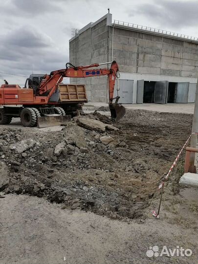 Услуги экскаватора полноповоротного
