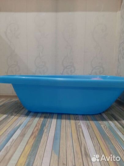 Ванночка для купания с горкой + круг на шею