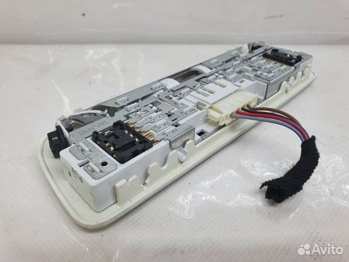 Плафон освещения салона задний Mercedes-Benz C