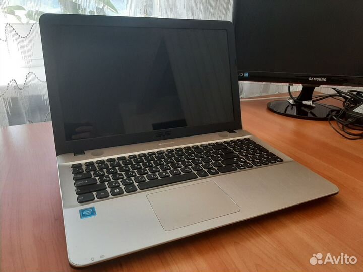 Ноутбук Asus x541