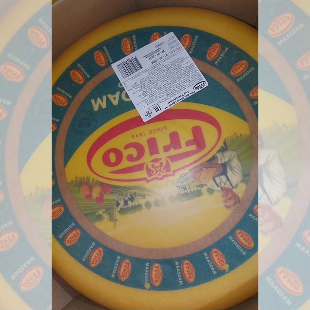 Импортные сыры и мясные деликатесы