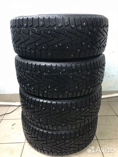 Pirelli Ice Zero 235/50 R18