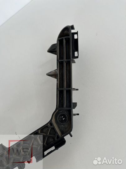 Крепление правое заднего бампера lexus GX 460 S793