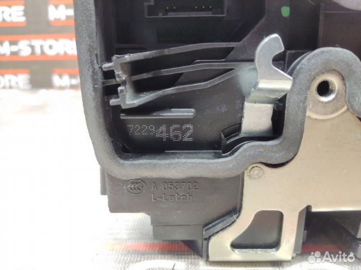Замок двери передний правый Bmw X3 E83 N52B25A