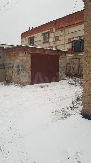 Гараж, > 30 м²