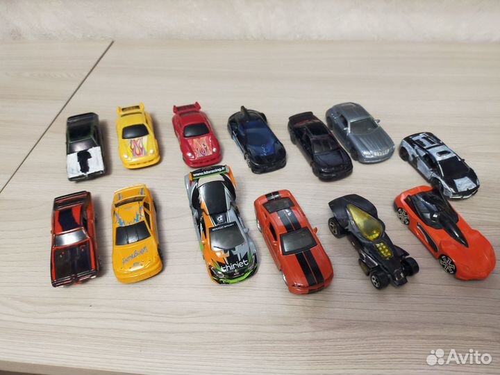 Машинки Hot Wheels и другие