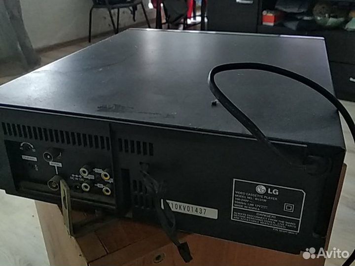 Видеомагнитофон