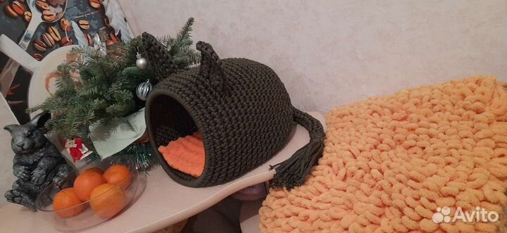 Домик для котёнка или маленькой собачки