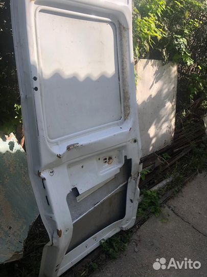 Дверь задняя правая mercedes sprinter w909