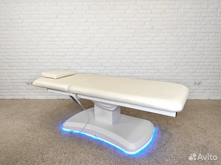 Массажный стол Oliver, 3 мотора, с подогревом