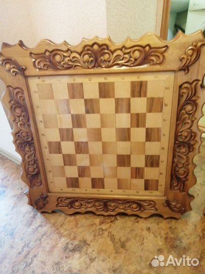 Игровой стол для игр в нарды, шахматы, шашки