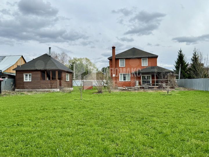 Дом 186,3 м² на участке 14 сот.